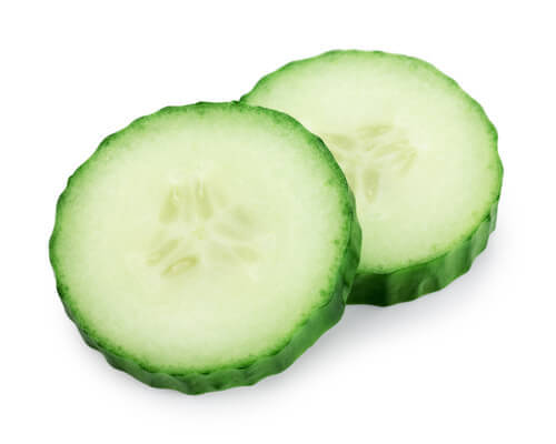 два пластри огірка