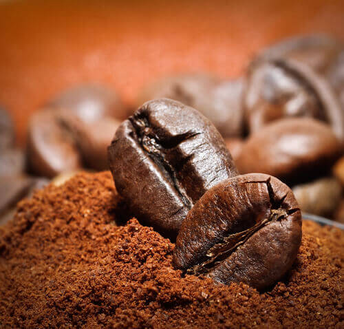 кавові зерна діють в якості освіжувача повітря