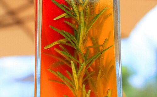 гілочка розмарину