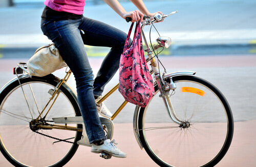 катання на велосипеді допомагає боротися зі стресом