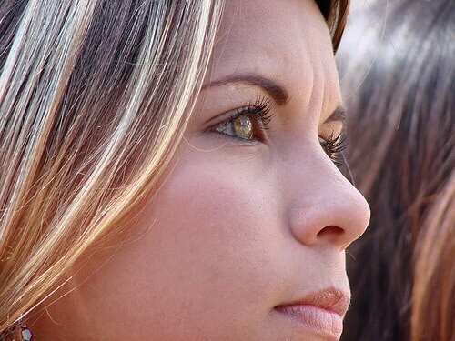 жіноче обличчя