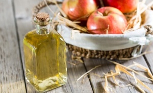 Яблучний оцет: корисні властивості та використання