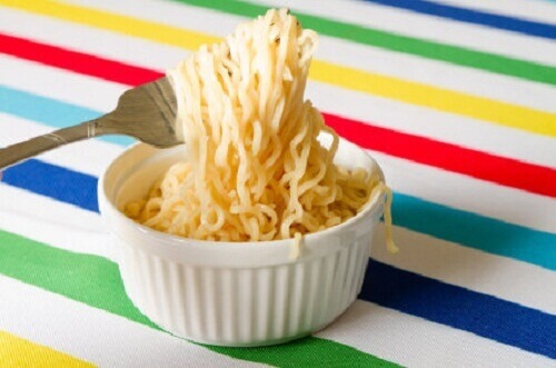 Небезпека споживання супу швидкого приготування