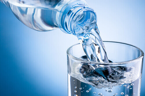 вода для здоров'я жінки