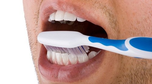 Чистка зубів