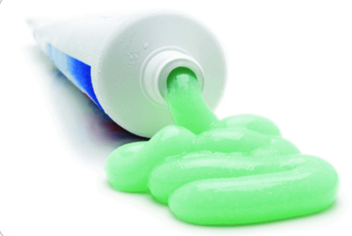 12 незвичайних способів застосування зубної пасти