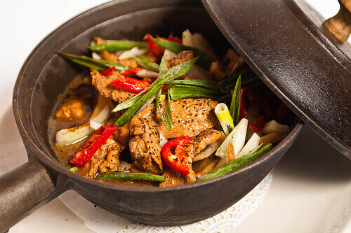 тушковане м'ясо з овочами