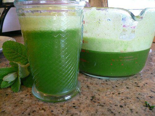 зелений напій