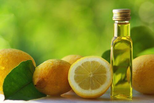 оливкова олія та лимони