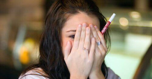 коли ви червонієте, ваше тіло віддзеркалює емоції і на шлунок