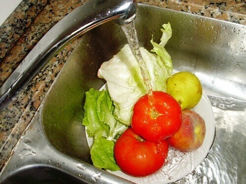 Поради щодо миття фруктів та овочів