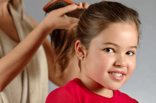 Чому дитяче волосся повільно росте: основні причини