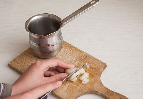 13 секретів нарізання цибулі без сліз