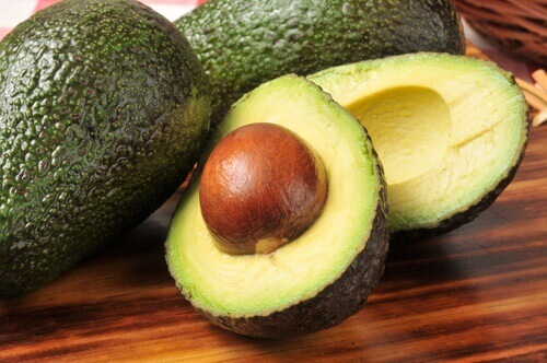 7 причин не викидати кісточки з авокадо