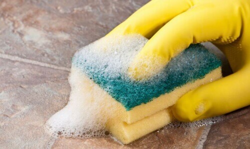 Як усунути алергени з оселі під час прибирання