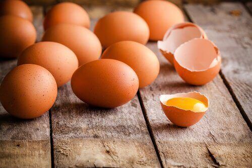курячі яйця