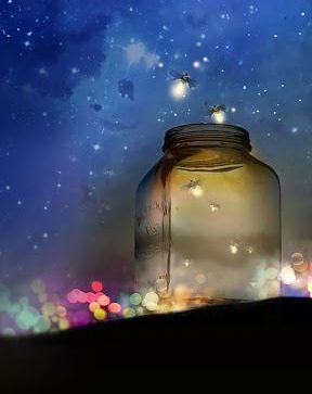 банка зі світлячками