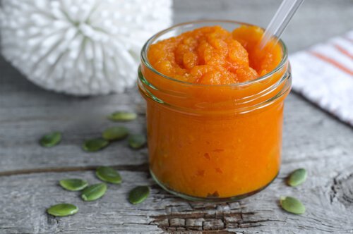як прибрати розтяжки морквяним пюре