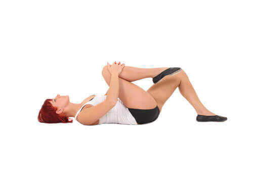 Вправи, що полегшать біль у спині