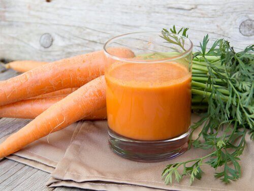 сік з моркви