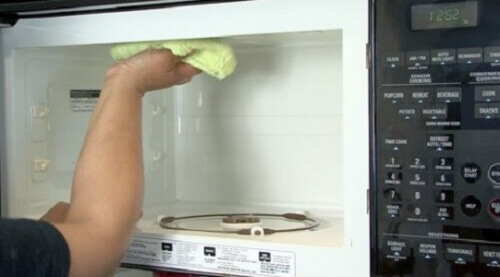 прибирання на кухні