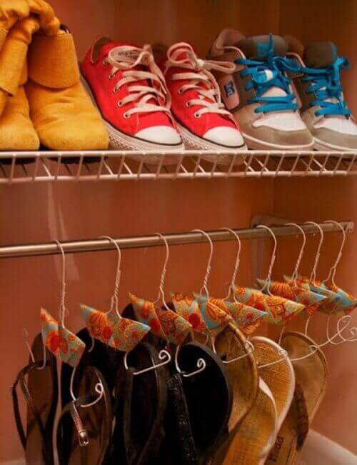 підвішуйте взуття