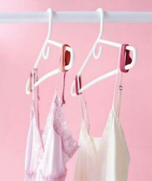 вішаки для одягу з гумовими наконечниками