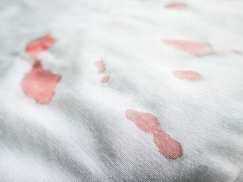 Плями на одязі