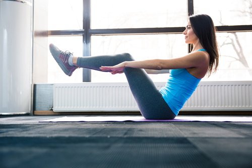 робіть фізичні вправи для зміцнення м’язів живота