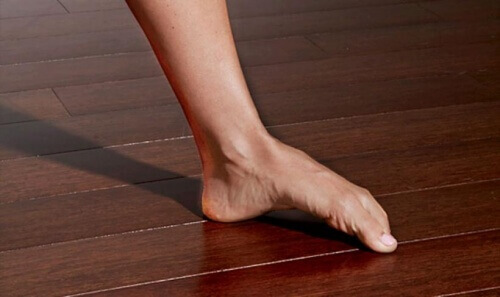 зігнута стопа