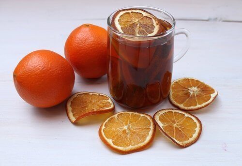 напій з апельсинами