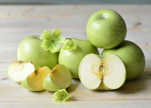 зелені яблука