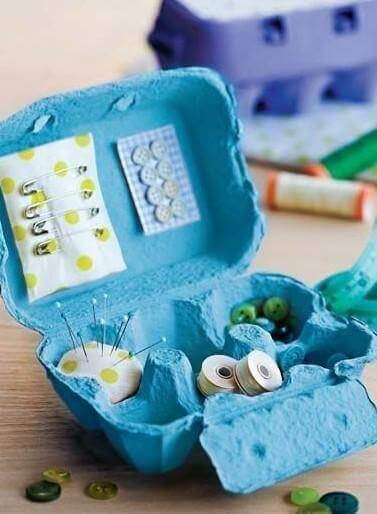 органайзер для швацького приладдя з коробки від яєць