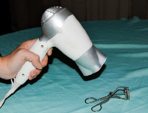 як нагріти інструмент для завивки вій