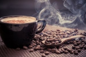 Дослідження встановило, коли найкраще пити першу чашку кави