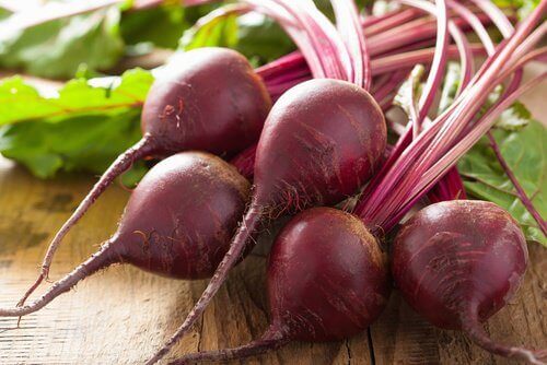 8 продуктів, які корисніше їсти сирими