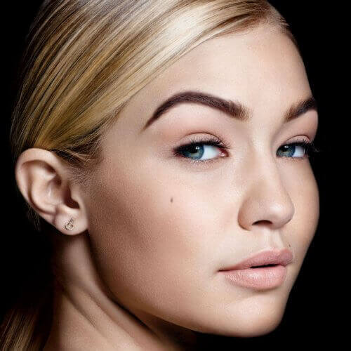 обличчя жінки