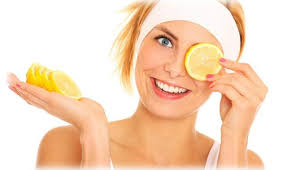 лимонний сік відбілює шкіру