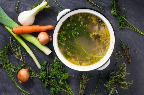 Як приготувати смачні овочеві бульйони для втрати ваги