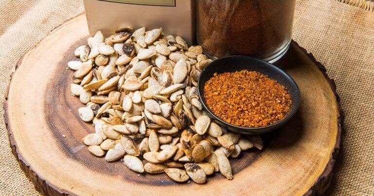 горіхи та насіння викликають сонливість після вживання їжі