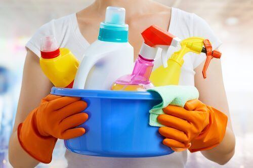 чистота вдома і хімікати