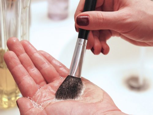 пензлики для макіяжу