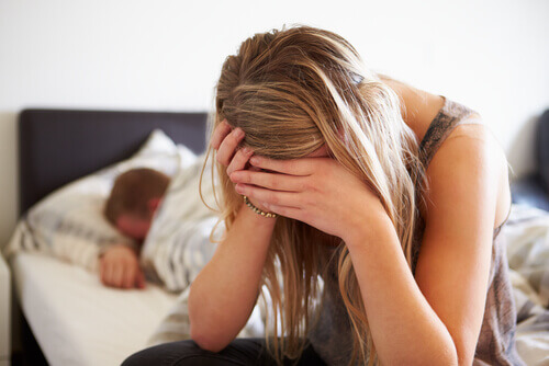 негативні наслідки емоційного насильства : тривога і депресія