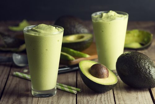 смузі з авокадо та інші напої для схуднення