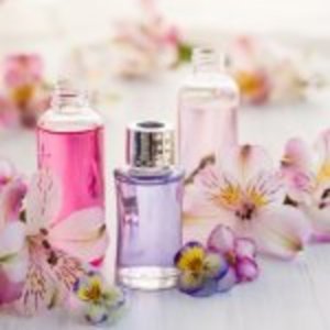 парфуми з квітами