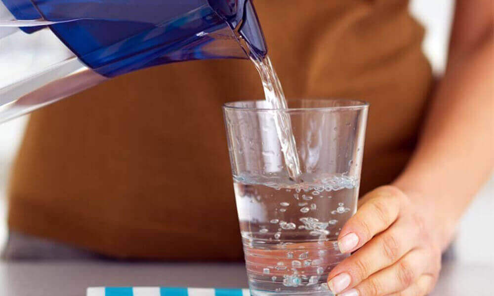 склянка з водою