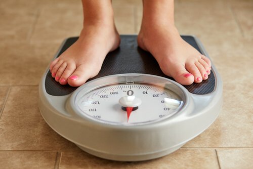 зміна ваги є ознакою розладу щитоподібної залози