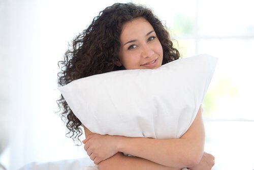 змінити подушку для зменшення болю у шиї