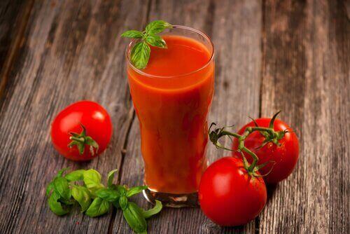 детоксикація організму за допомогою томатного соку