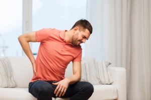 6 причин, чому виникає біль в спині